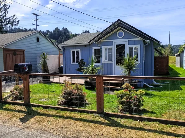 782 Laurel Ave, Reedsport, OR 97467