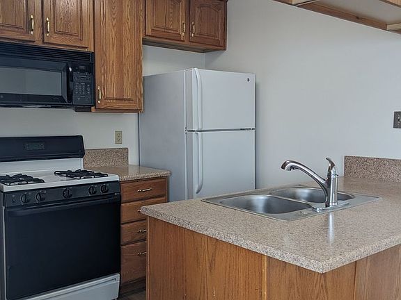 5th image of 1977 Woodglen Ln APT 1