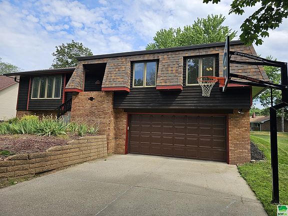 5th image of 5921 Four Seasons Dr