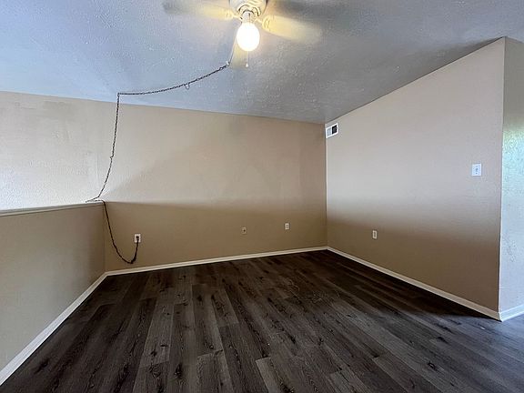 3rd image of 3979 Crayrich Cir #C-2