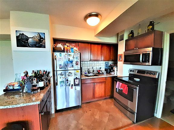 5th image of 4180 N Marine Dr #4180706