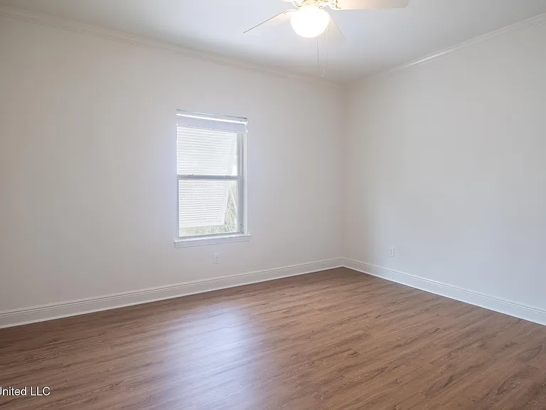 126 Miramar Ave — Photo 20