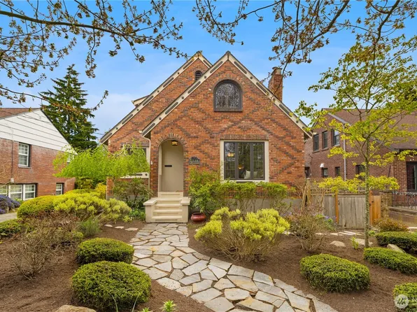 1536 Thorndyke Avenue W, Seattle, WA 98199