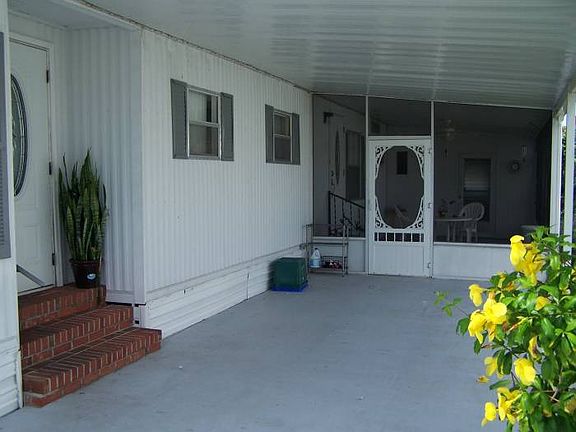 Carport / Entry