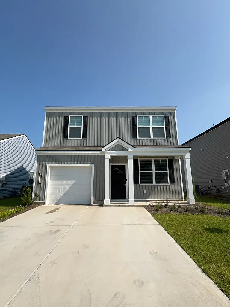 3 bed, 2.5 bath, 1518 sqft, $2,350 — Photo 1