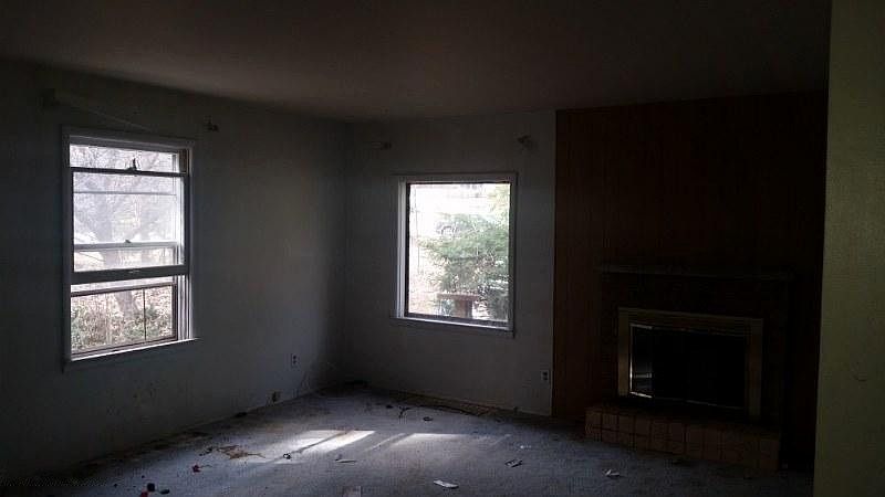 1st image of 430 Clark Dr NW