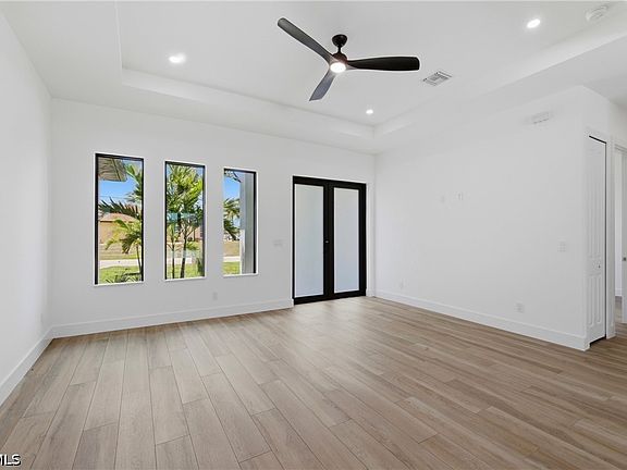 4th image of 3303 SW 12th Ave