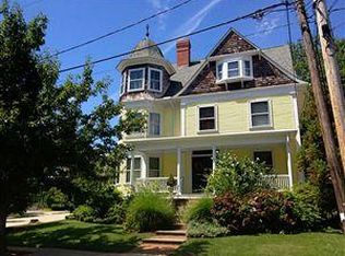 138 Governor St, Providence, RI 02906