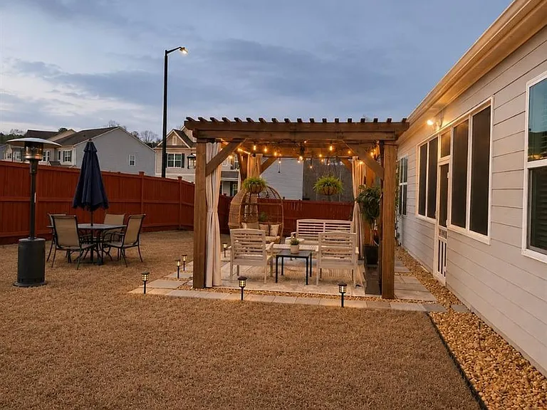 183 Durana Way — Photo 13