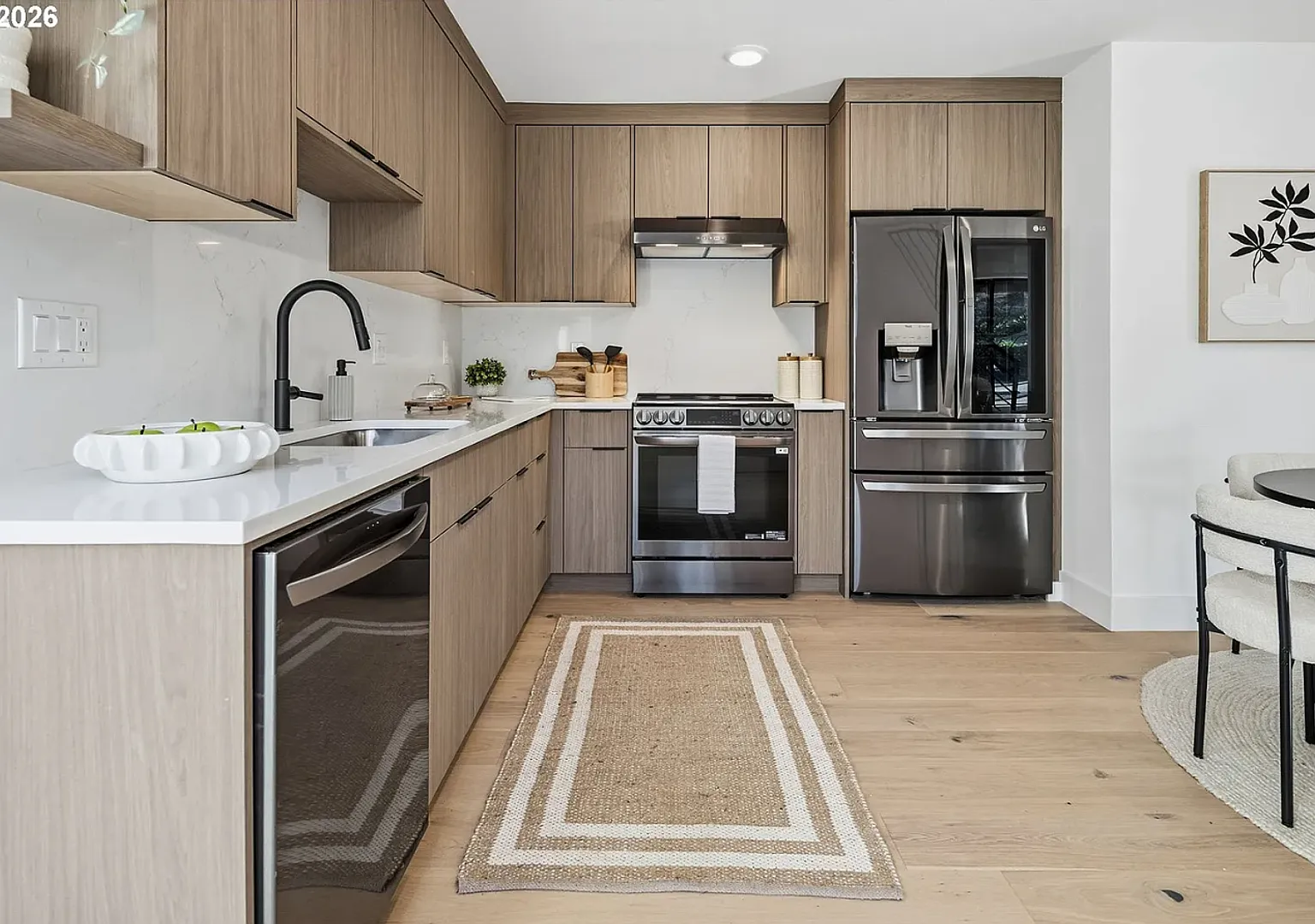 Modern Living in the Heart of Lake Oswego!! Stunning New 3BR 2.5BA — Photo 4