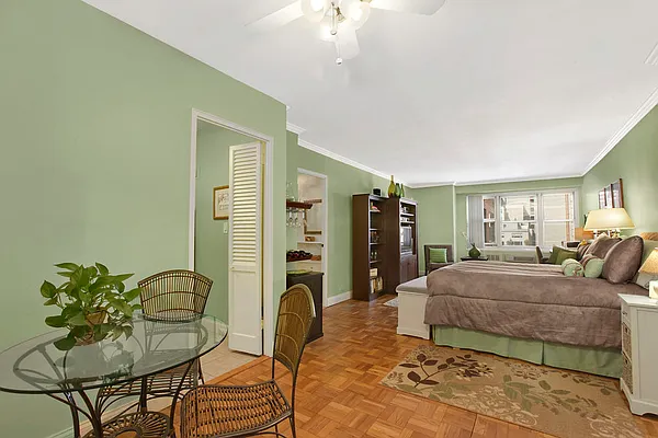 Sold by Corcoran | media 22