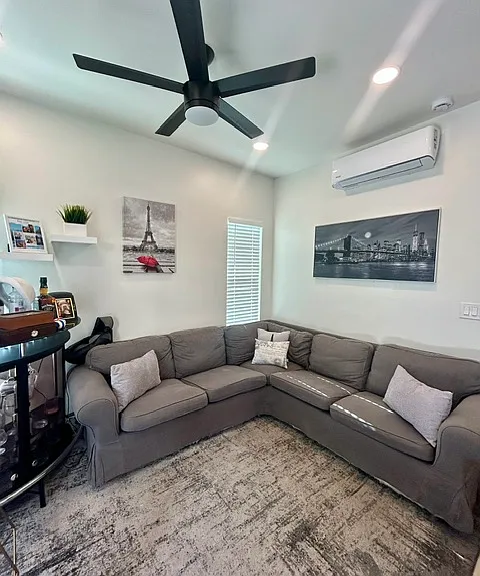 656 Dennis Ave — Photo 8