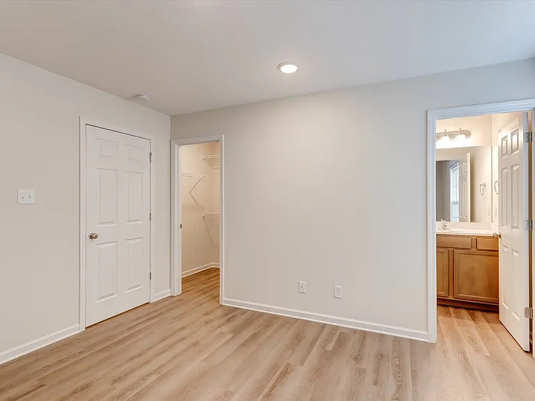 414 E Norton Rd — Photo 14