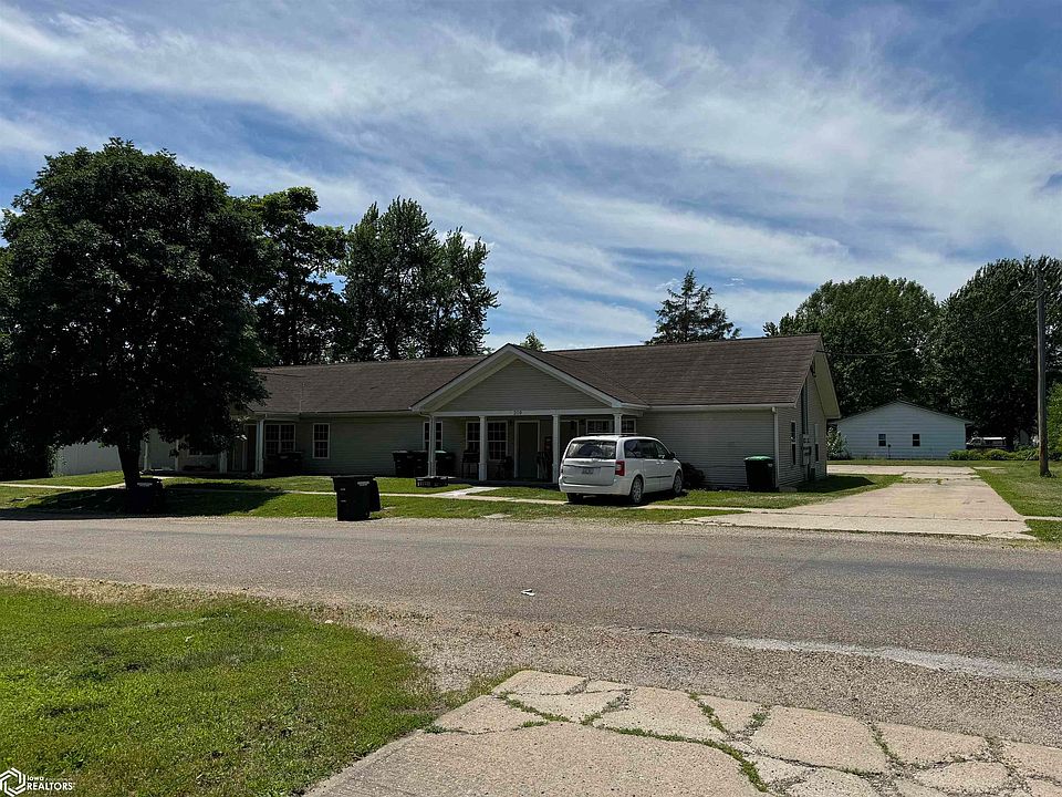 1st image of 209 Texas St