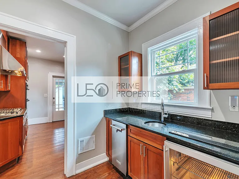 1745 Sylvan Rd SW — Photo 9