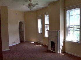 39 W McMillan St