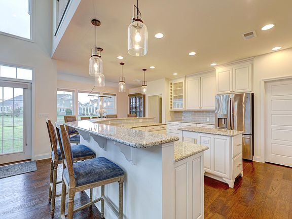 5th image of 33355 Marina Bay Cir