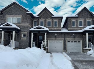 21 Robinson St, Barrie, ON L4N3J1