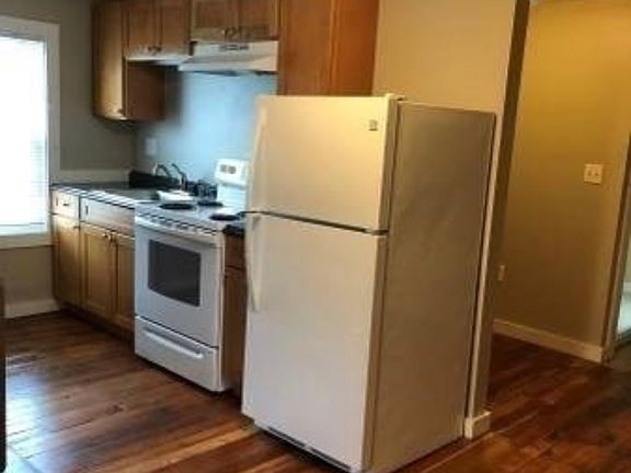 2nd image of 188 Belleville Rd APT 3