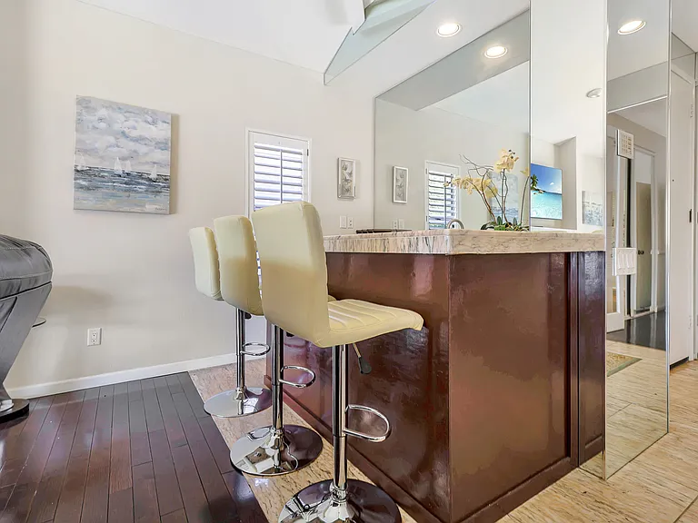 142 Lake Shore Dr — Photo 12