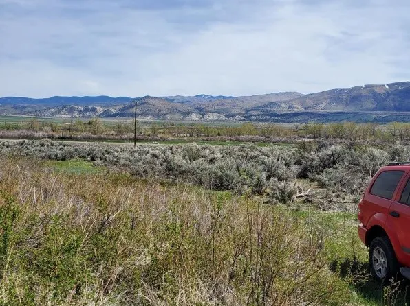 40 Us Highway 395, Coleville, CA 96107