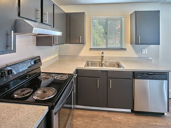 2nd image of 900 SW Holden St APT 103