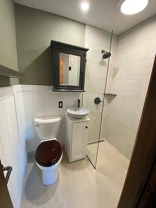 4 bed, 2214 sqft, $5,600 — Photo 4