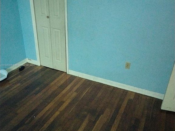 5th image of 9121 Little River Blvd