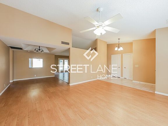 3rd image of 7402 W Bloomfield Rd