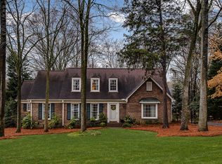 9909 Chatham Oaks, Charlotte, NC 28210
