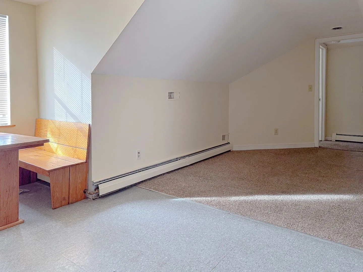 Charming 1br Townhome In Quite Country Setting (Heat Included) — Photo 3