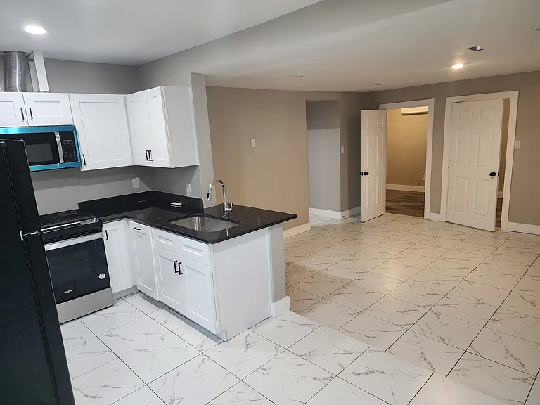 2819 Ellington St — Photo 9
