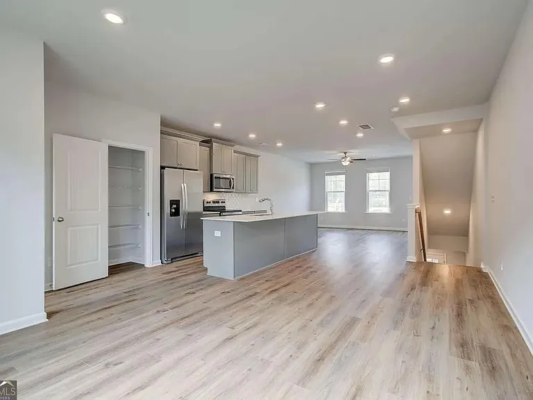 Kitchen and living room