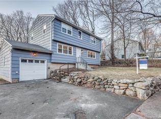85 Vernon St, Hamden, CT 06518