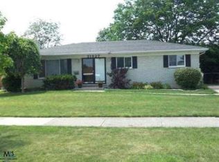 31827 Regal Dr, Warren, MI 48088