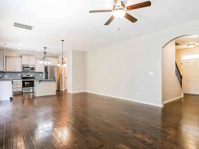 244 E Webber Ln — Photo 6