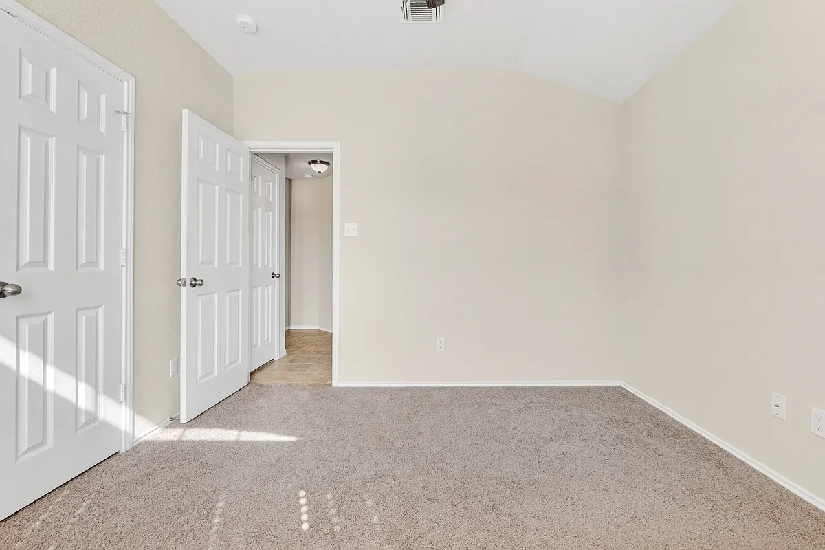 Front bedroom - 1215 Iron Glen Dr
