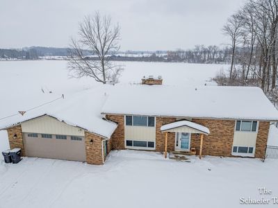 8610 Dygert Dr SE, Alto, MI, 49302