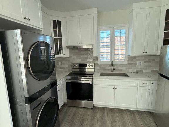 2nd image of 10826 Floral Dr #10826