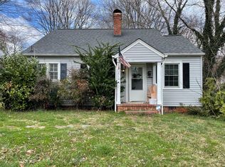 1510 S Hawthorne Rd, Winston Salem, NC 27103