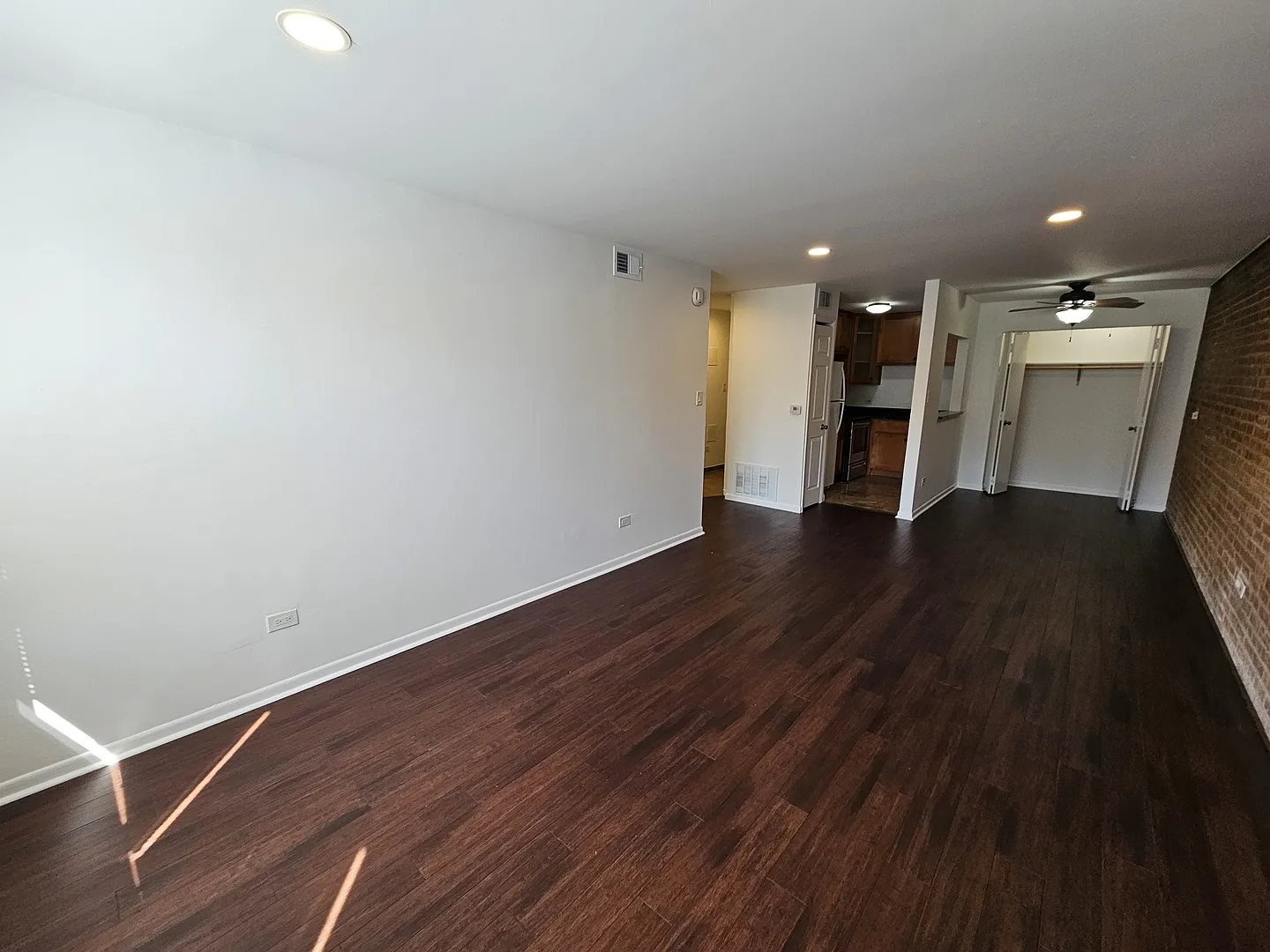 1 bed, $2,400 — Photo 3