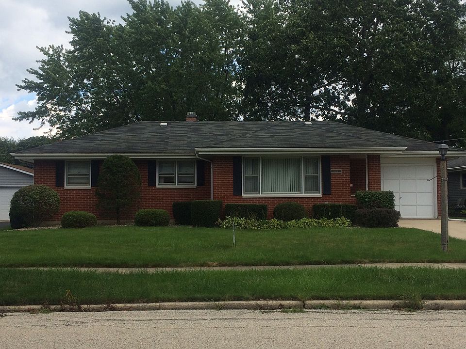 1st image of 927 Charles Ave