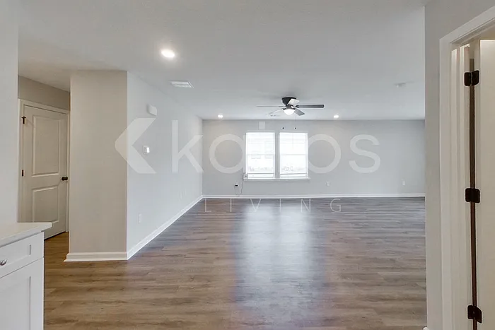 122 Cottage Grove Rd — Photo 10