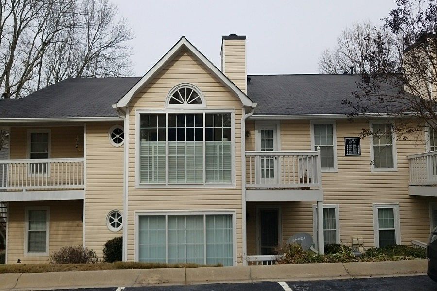 1st image of 1604 Countryside Pl SE