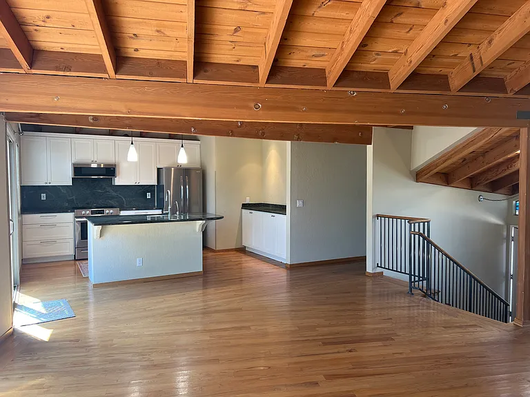 507 Court Way — Photo 7