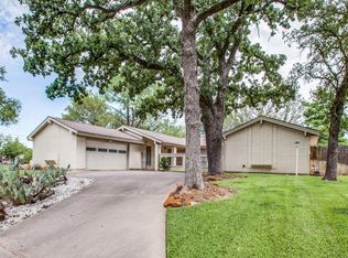 2819 Country Club Rd, Pantego, TX 76013