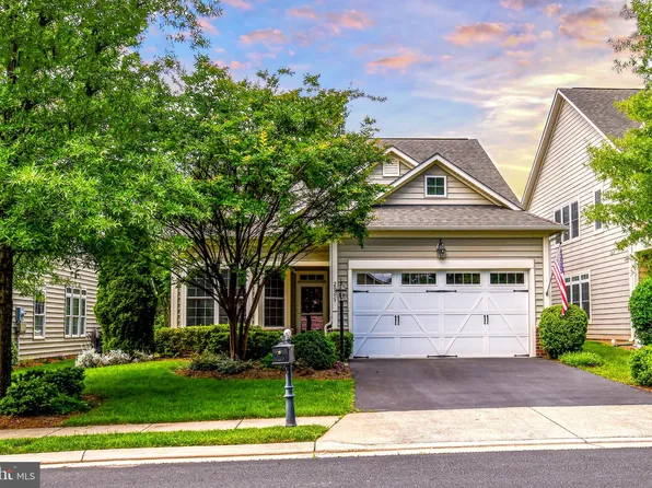 20559 Crescent Pointe Pl, Ashburn, VA 20147
