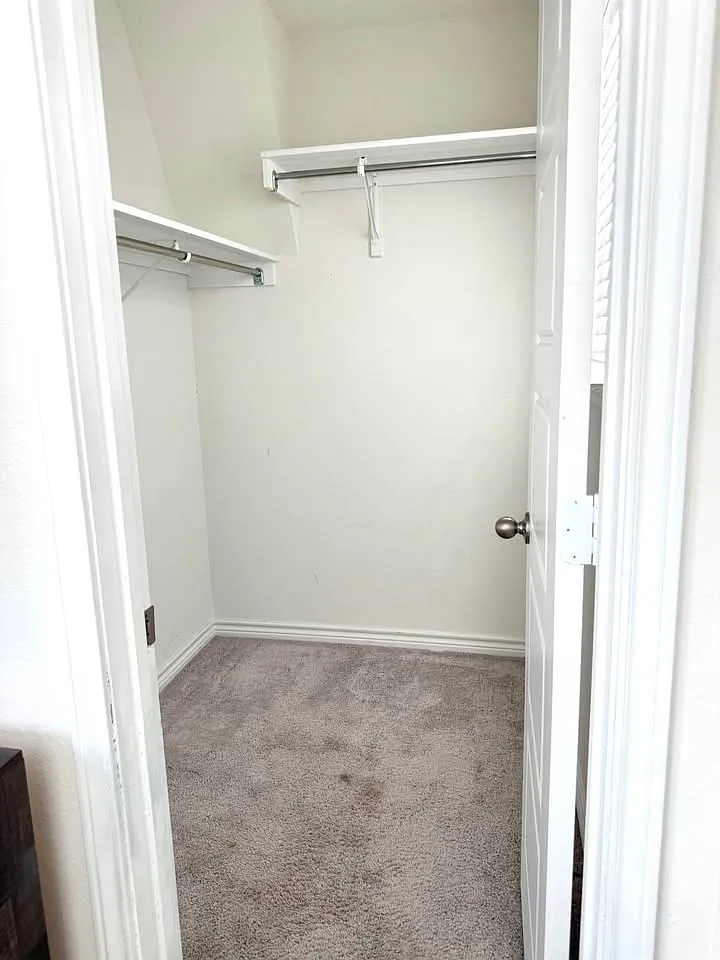 5 bed, 3.5 bath, 2694 sqft, $750 — Photo 4