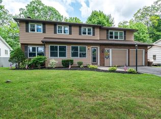 204 David Dr, North Syracuse, NY 13212