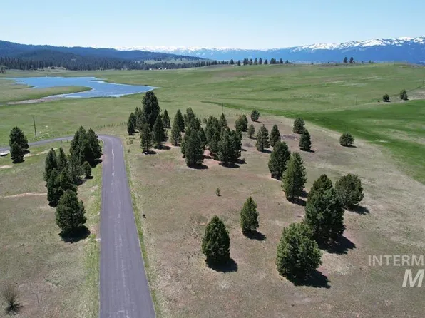 12989 Zoon Ln, Donnelly, ID 83615